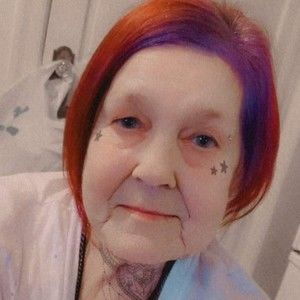 Meet your Posher, Kay